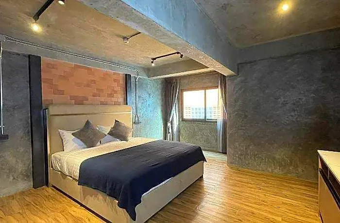 Hotel The Loft122 3*